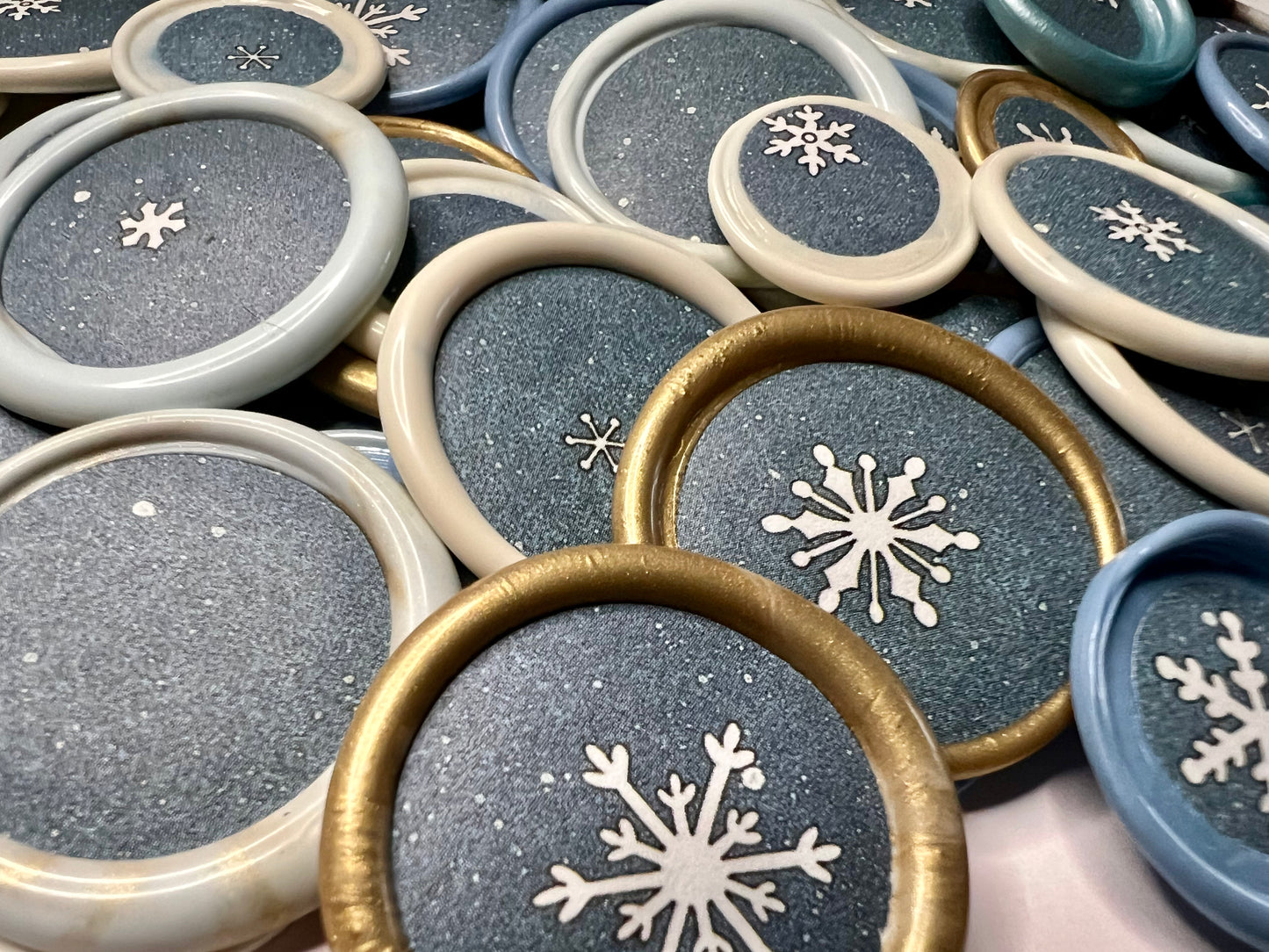 (Exclusive Drop) Custom Snowflake Wax Seal Stickers - 10 Handcrafted Winter Themed Seals for Gifts, Cards, and Stationery