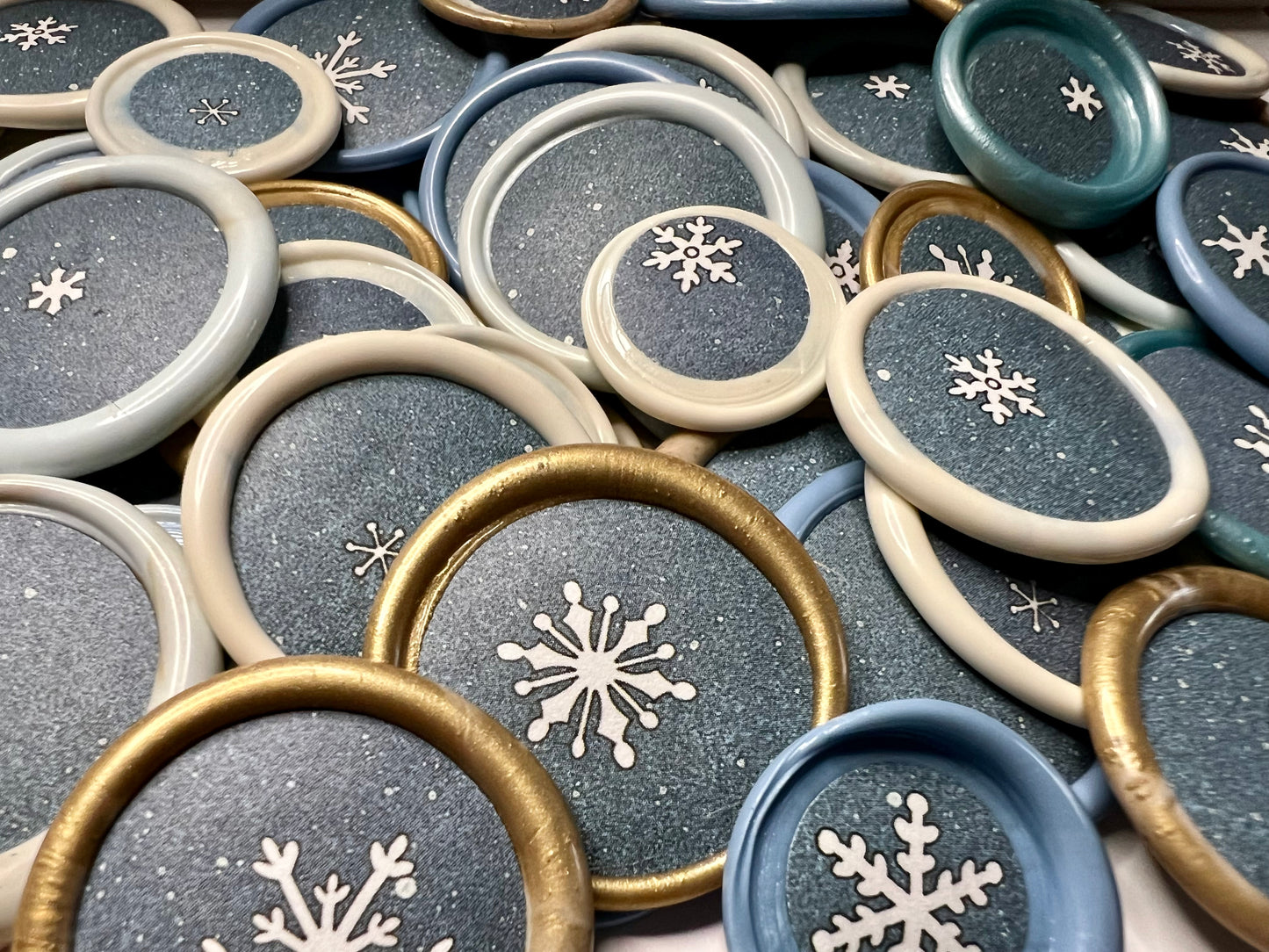 (Exclusive Drop) Custom Snowflake Wax Seal Stickers - 10 Handcrafted Winter Themed Seals for Gifts, Cards, and Stationery