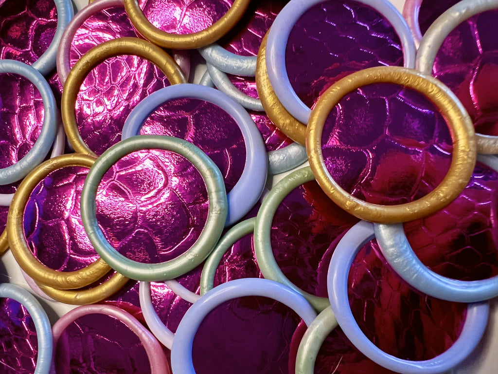 Exotic pink snakeskin-inspired wax stickers, perfect for dramatic envelopes and love letters