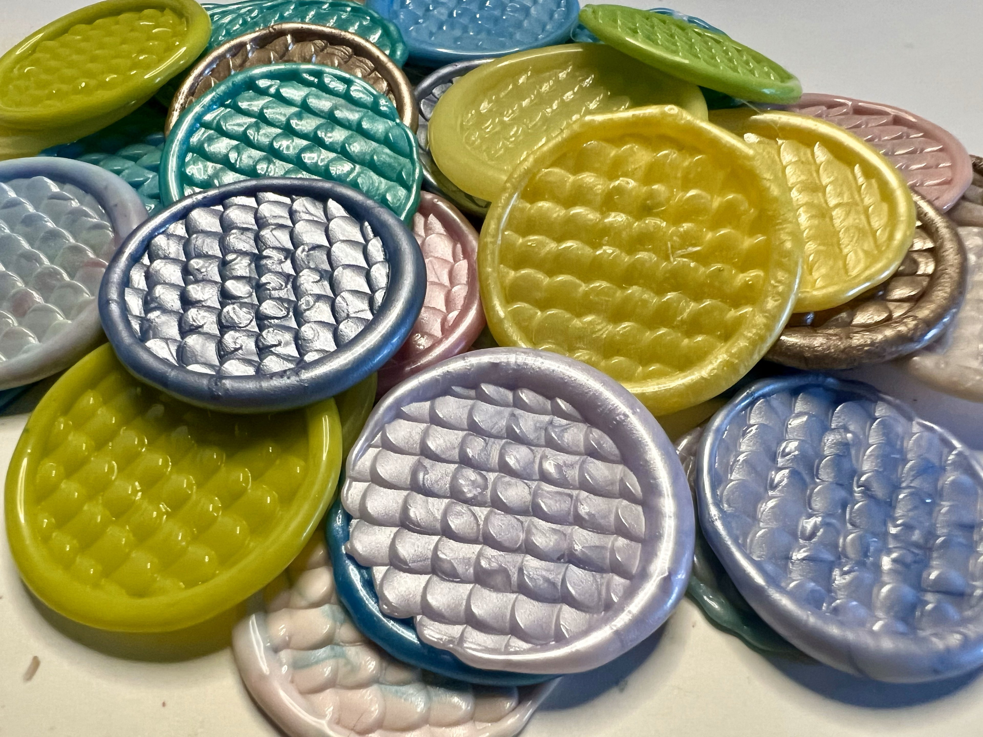 Detailed shot of the Hiss & Tell snake-inspired wax seal, highlighting its sharp design and bold hues, perfect for adding an edgy touch to your correspondence.