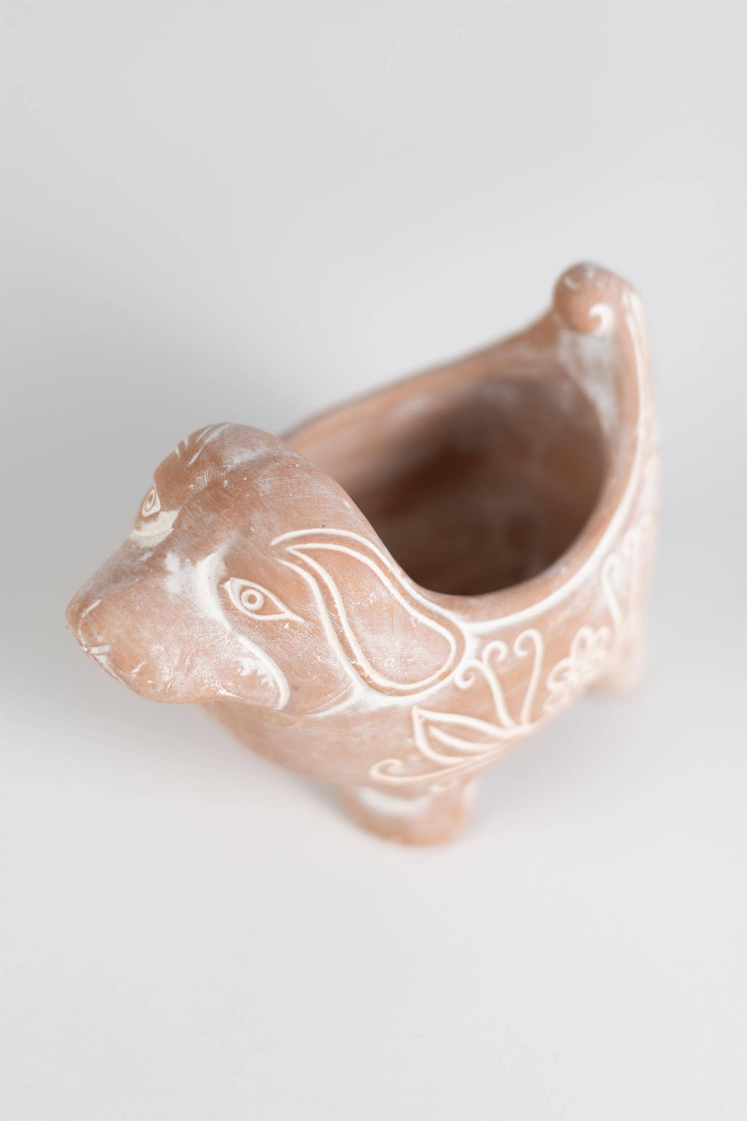 Terracotta Dog Planter – Handcrafted Whitewashed Ceramic Décor