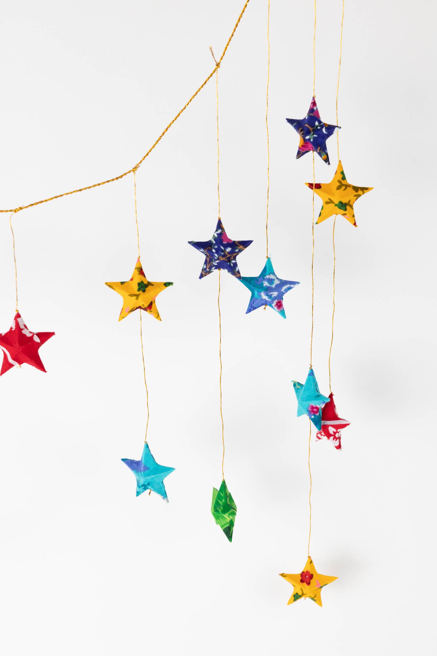 Recycled Sari Star Valance – Handmade Upcycled Holiday Window & Party Décor